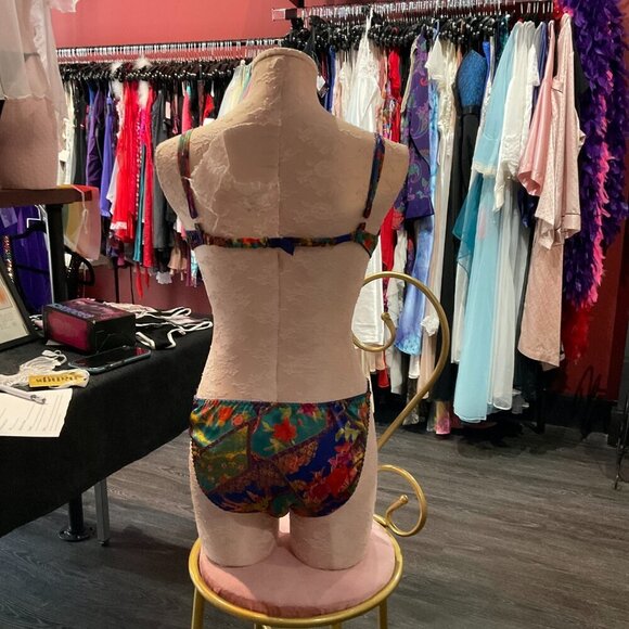 Classified Floral Print Bra and Underwear Set Adjustable Strap Sz 7/C Multicolor - Picture 4 of 4